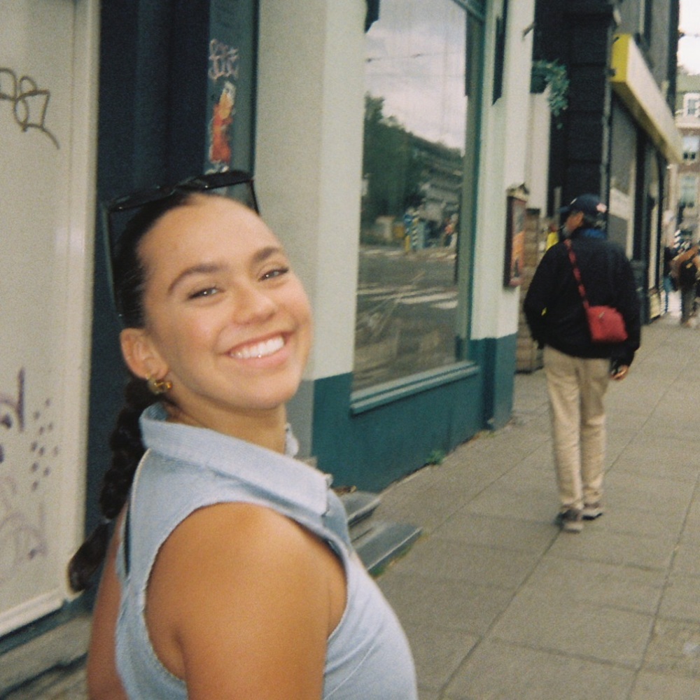 Meet your Posher, Sophi